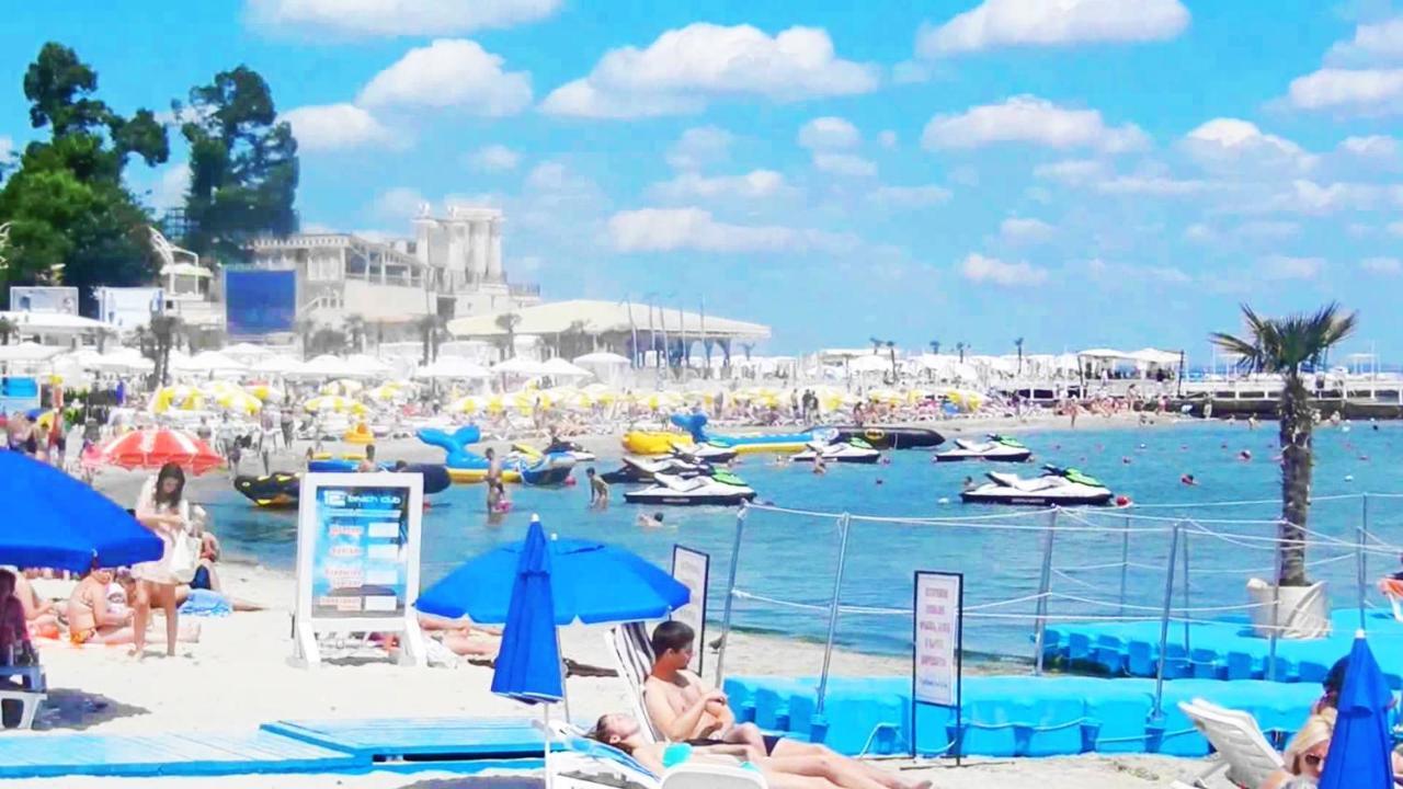 Литературная Улица Апартаменты Odesa Exterior photo